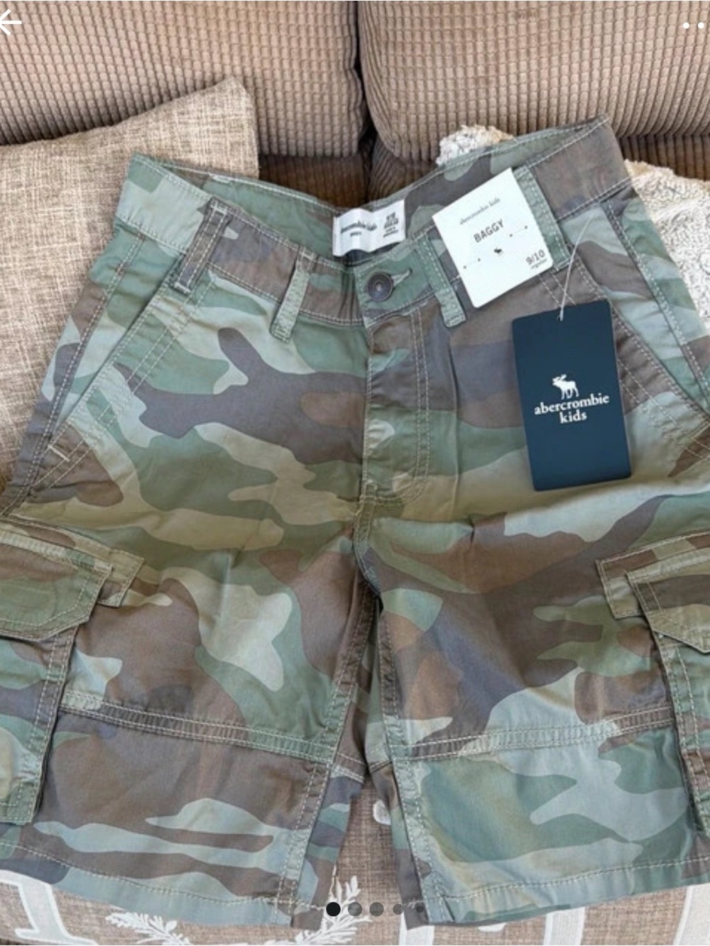 abercrombie kids Camo Cargo Shorts in Green and Brown size 9/10